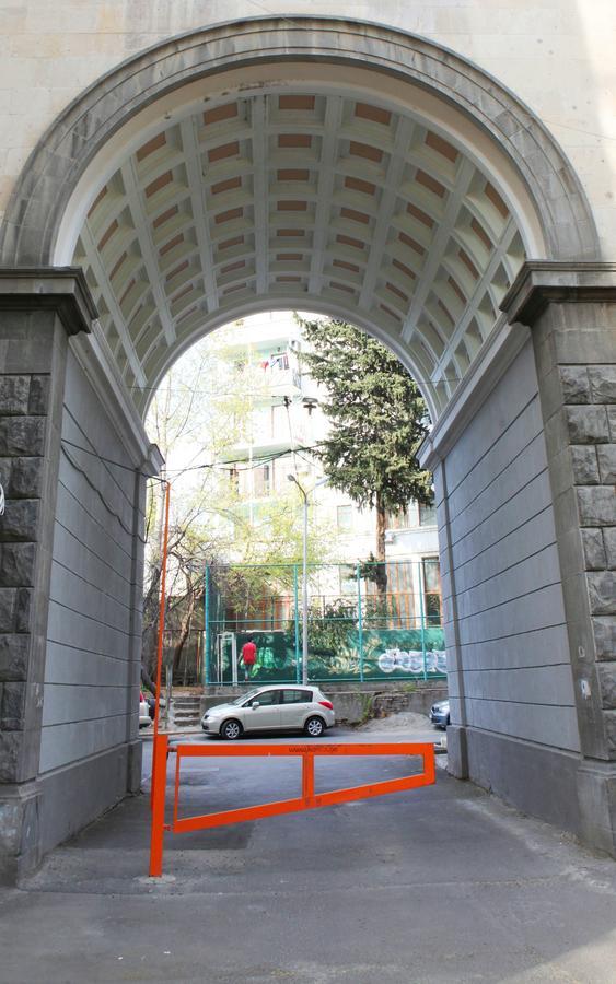 Apartment At Stalin House Tiflis Exterior foto