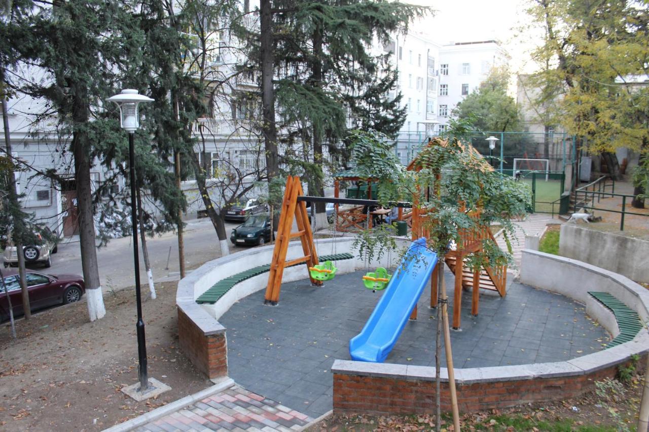 Apartment At Stalin House Tiflis Exterior foto